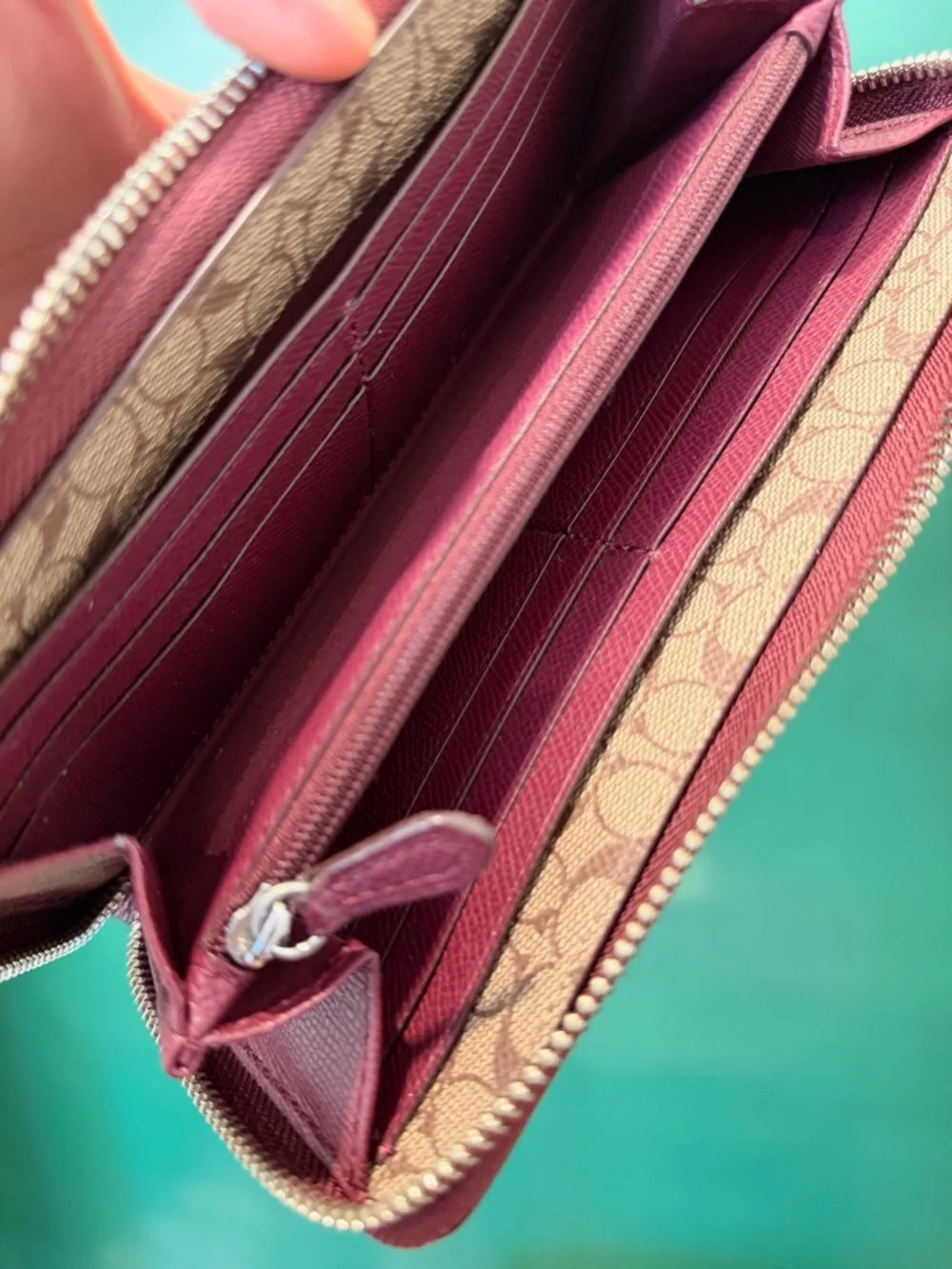 Coach Harley Hobo with Wallet‎ in Oxblood